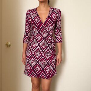 Diane Von Furstenberg Julian Mini Pink Geometric Print Silk Wrap Dress US 4​​